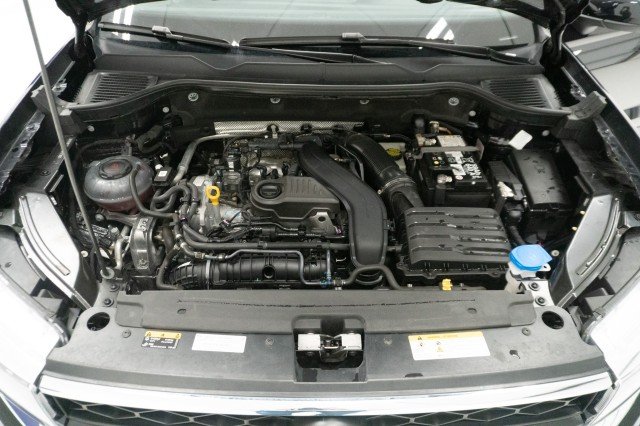 Used 2024 BLACK Volkswagen SE image 34