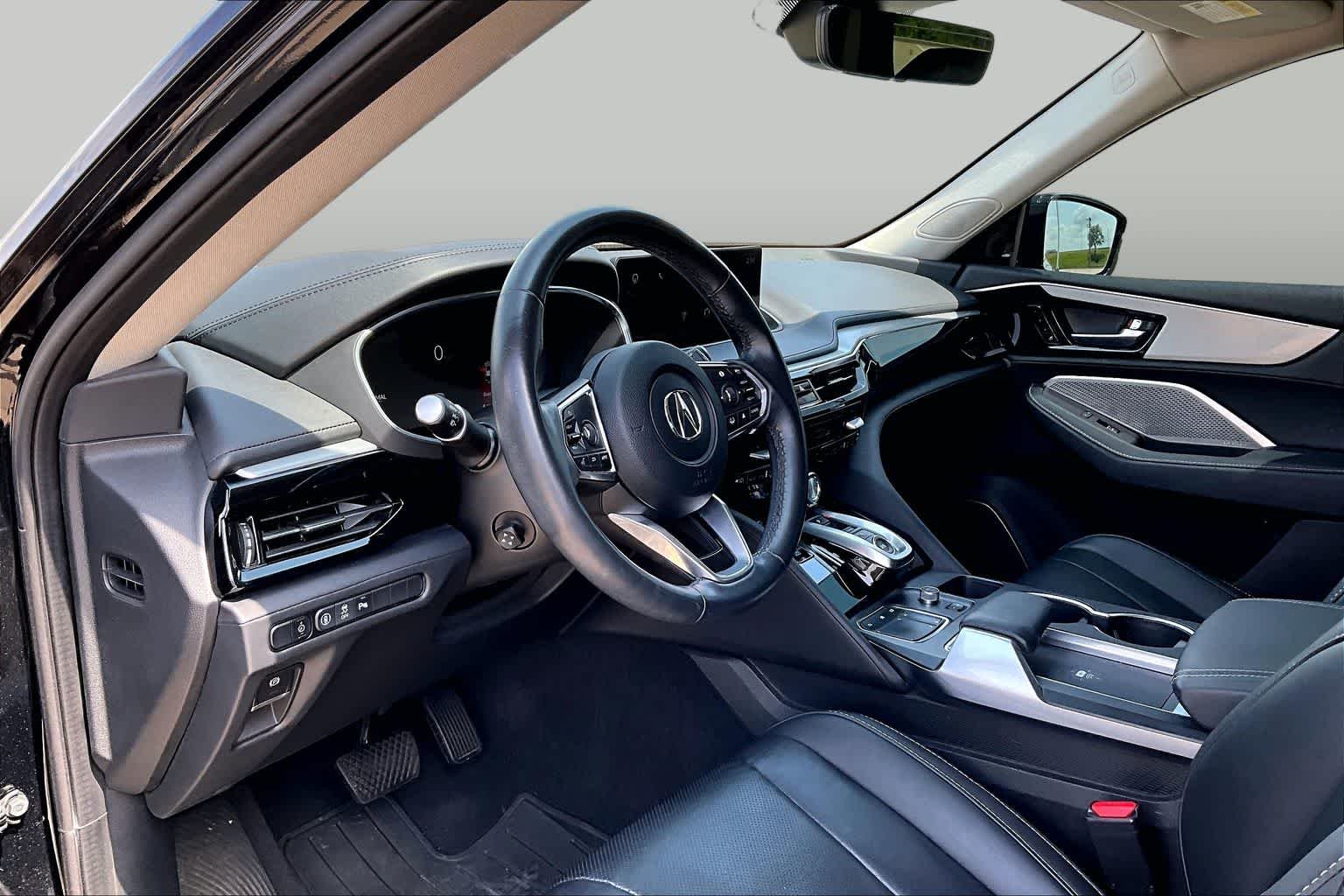 Used 2023 Majestic Black Pearl Acura w/Technology Package image 17