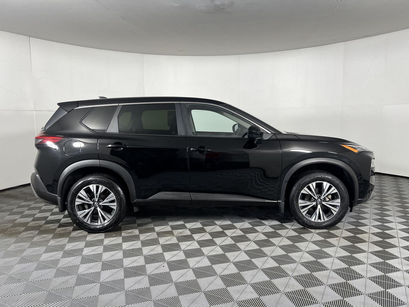 Used 2023 Super Black Nissan SV image 11