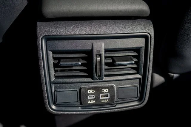 New 2026 Crystal White Pearl Subaru Premium image 28