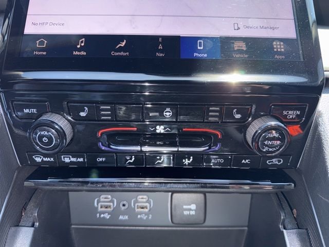 Used 2024 Silver Jeep Limited image 20