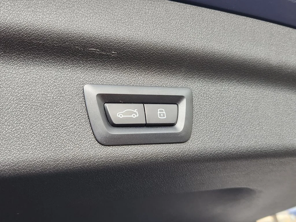 2025 BMW X1 28i - Photo 13