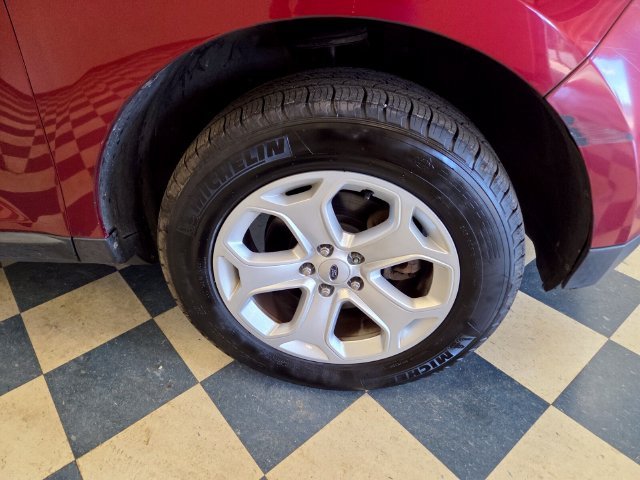 Used 2013 Red Ford SEL image 11