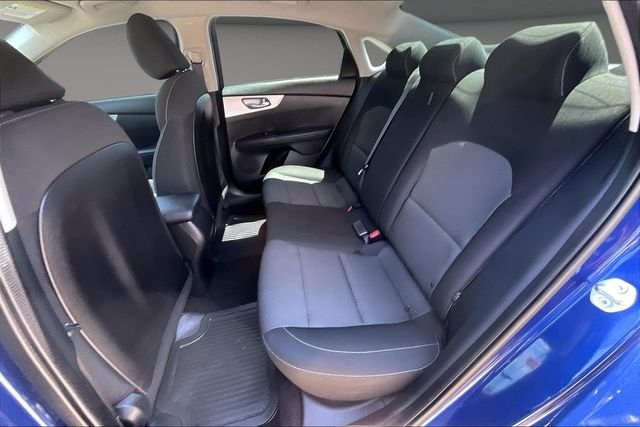 Used 2023 Blue Kia LXS image 23