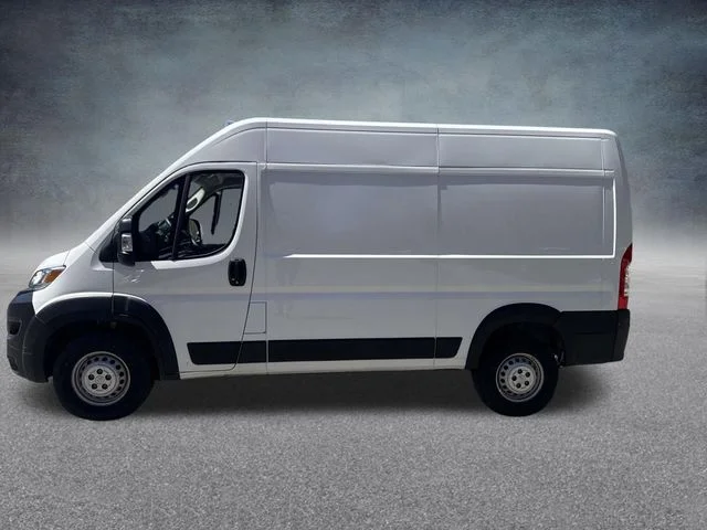 Used 2025 White Ram High Roof image 12