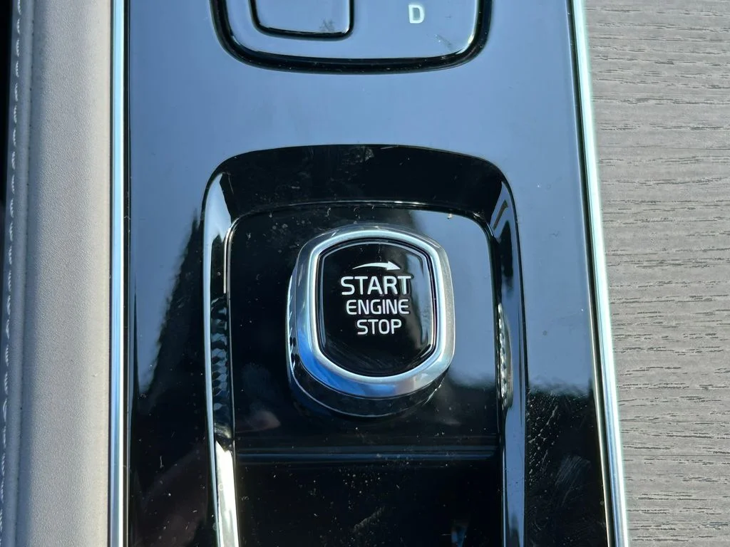 2026 Volvo XC90 Plus - Photo 27