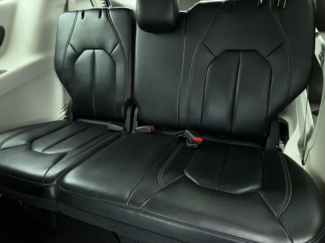 Used 2023 White Chrysler Touring L image 19