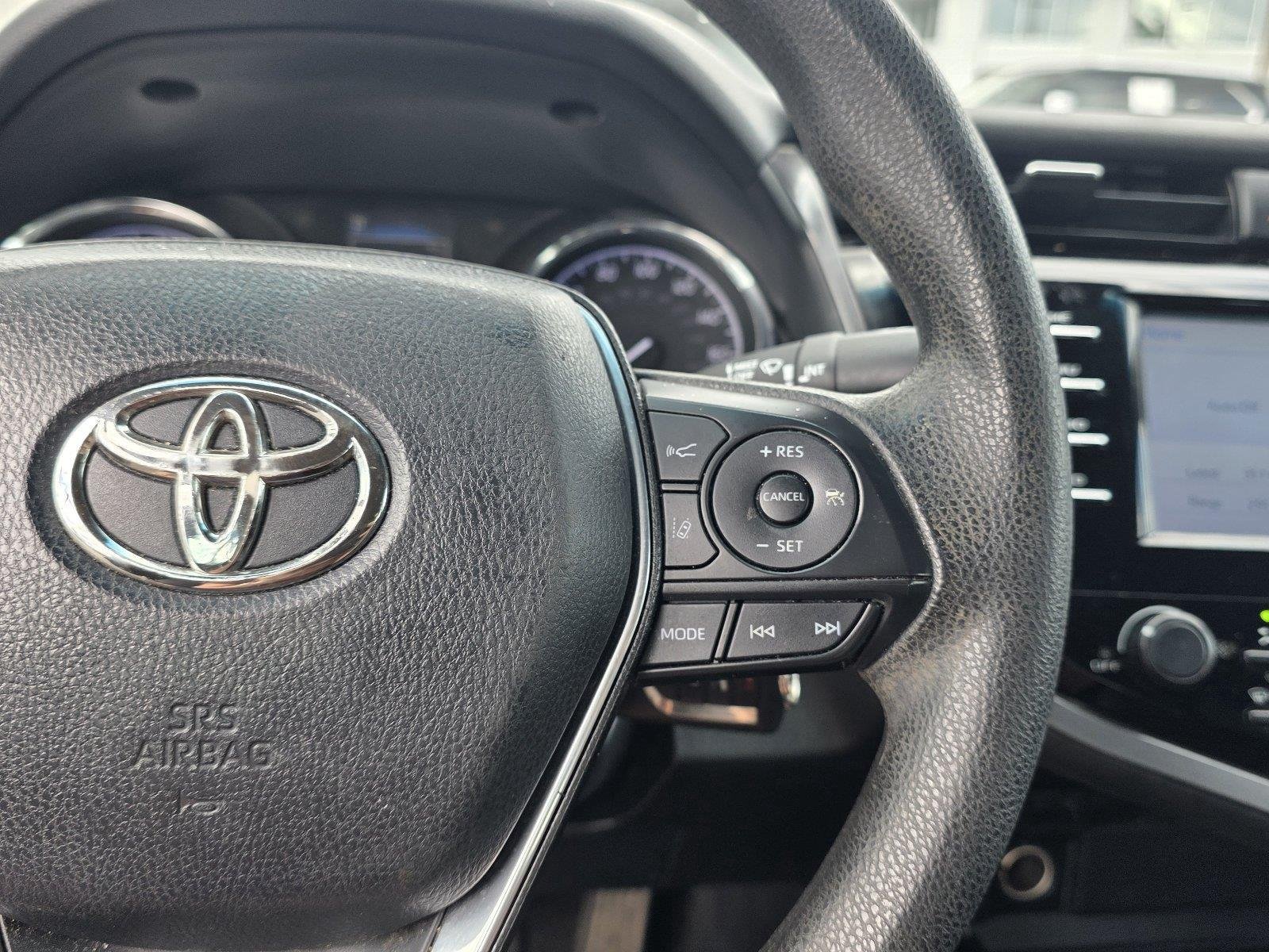 Used 2018 Predawn Gray Mica Toyota LE image 13