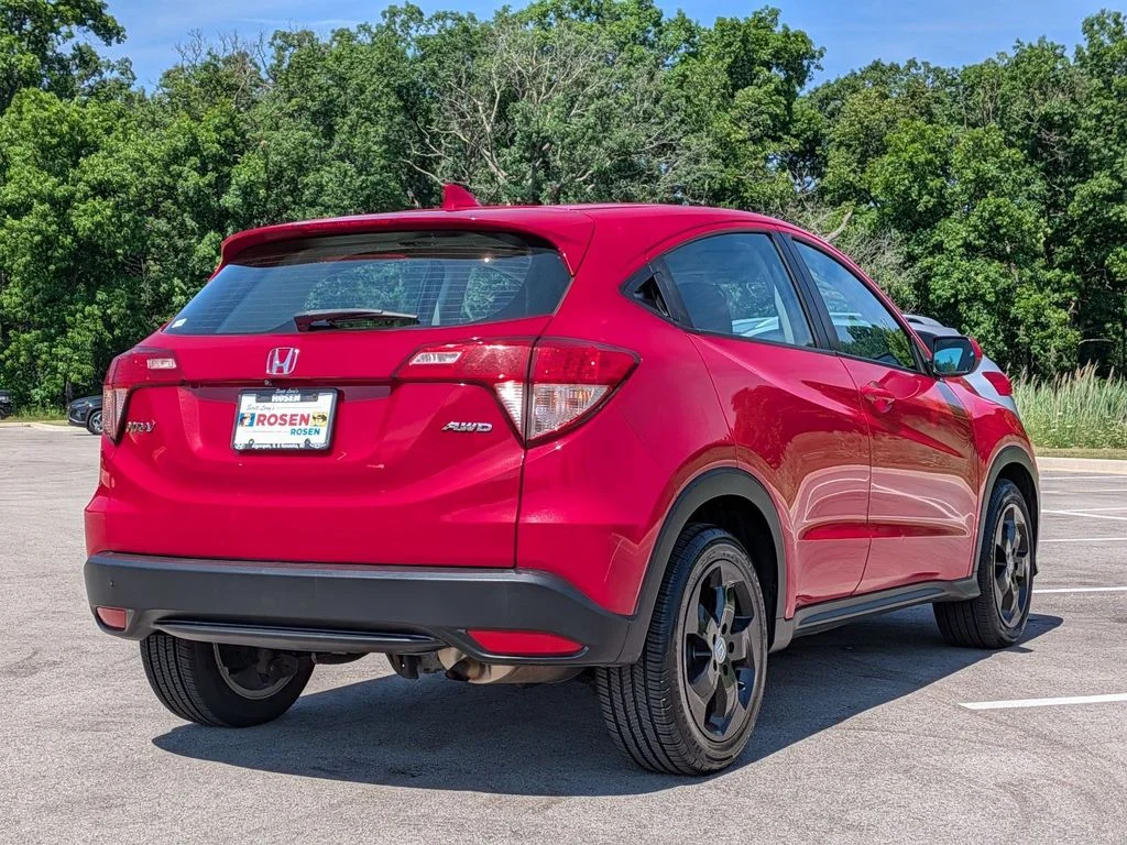 Used 2016  Honda LX image 7