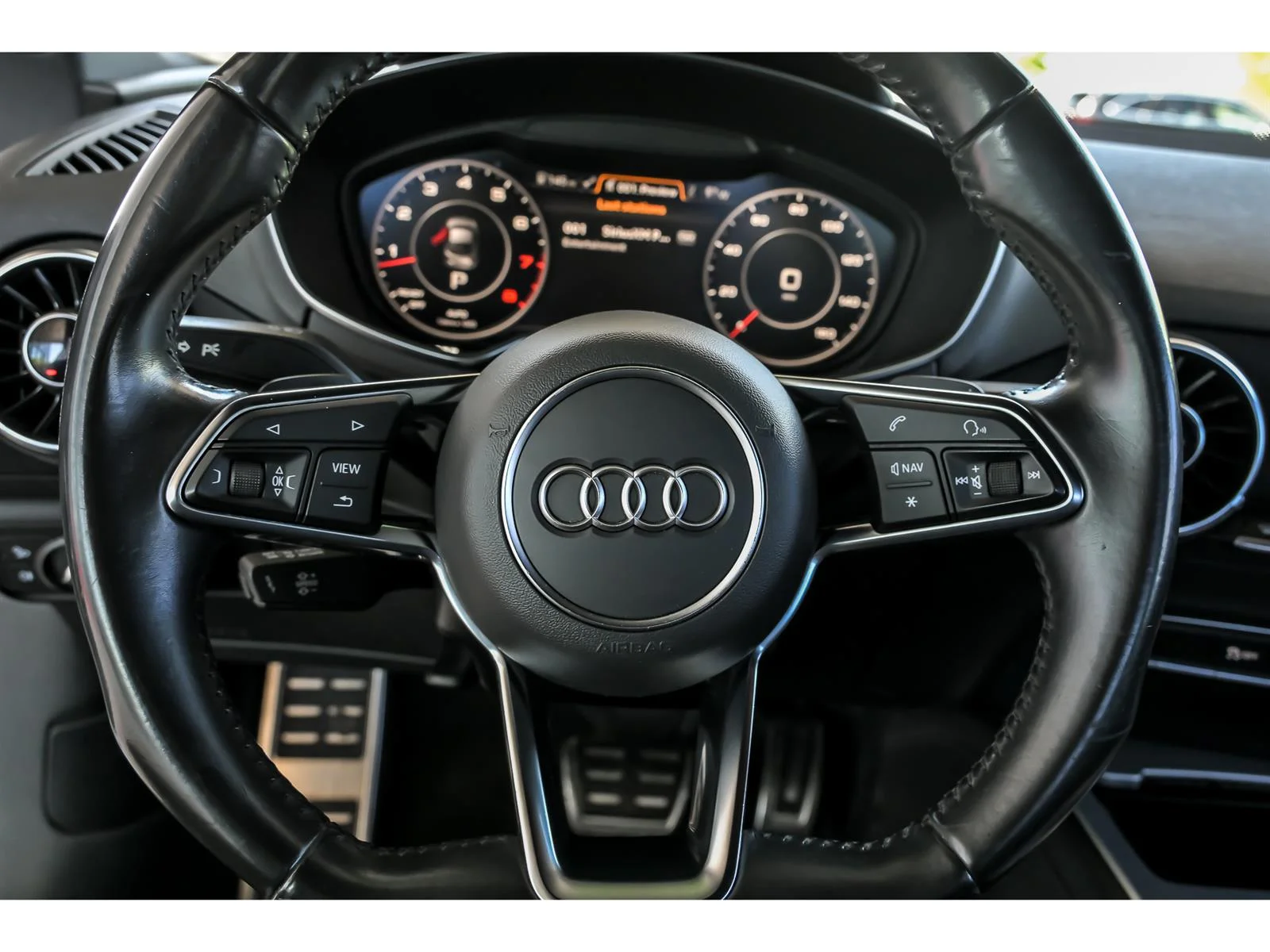 Used 2016 White Audi 2.0T quattro image 18