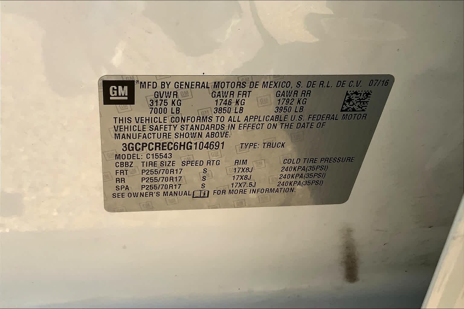 Used 2017 Summit White Chevrolet LT image 34