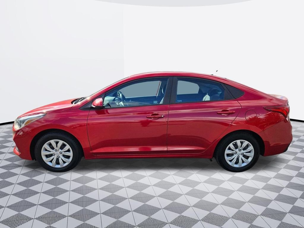 Used 2021 Pomegranate Red Metallic Hyundai SE image 2