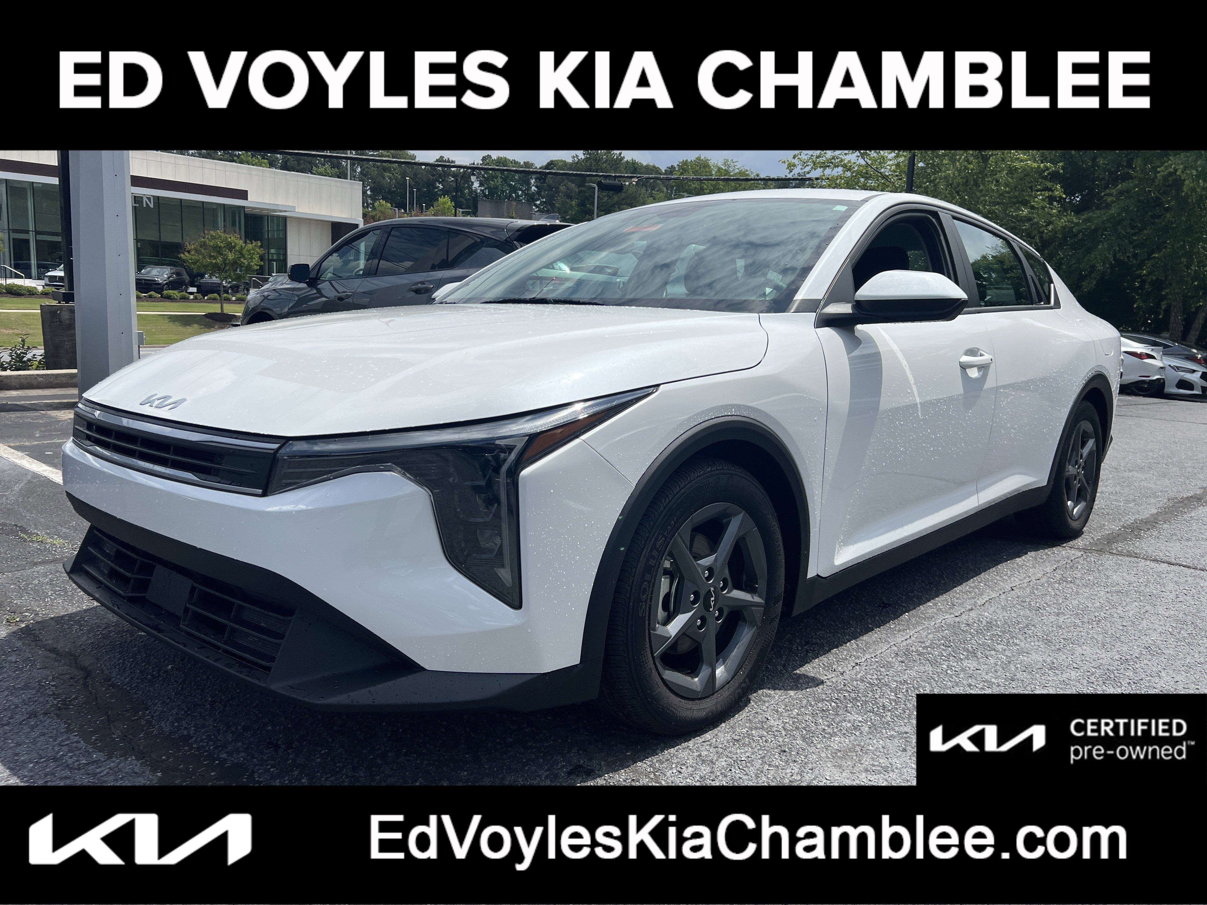 2025 Kia K4 LXS AT's photo