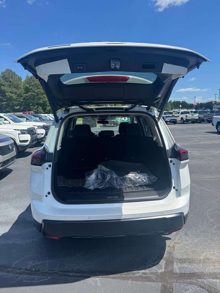 New 2026 White Nissan Rock Creek image 17