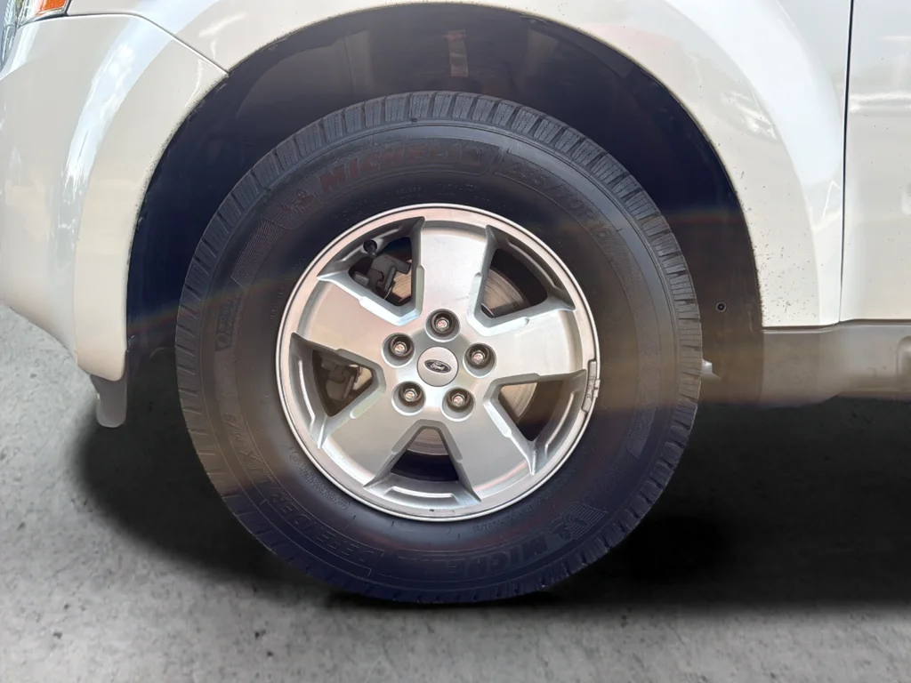 Used 2009 White Ford XLT image 22