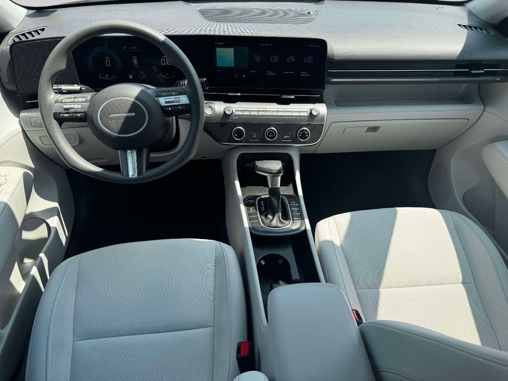 Used 2025 Gray Hyundai SE image 13