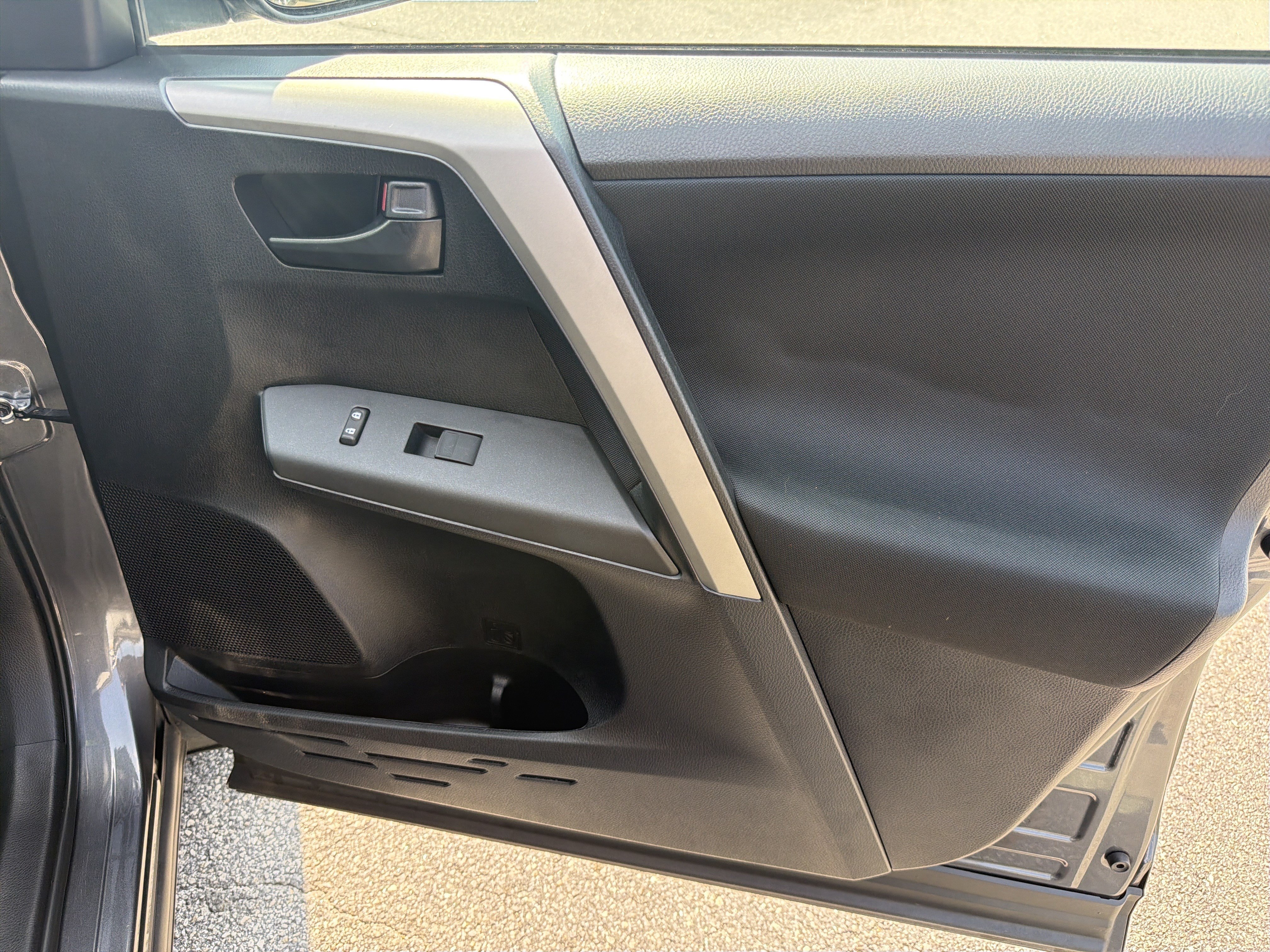 Used 2016 Magnetic Gray Metallic Toyota LE image 24