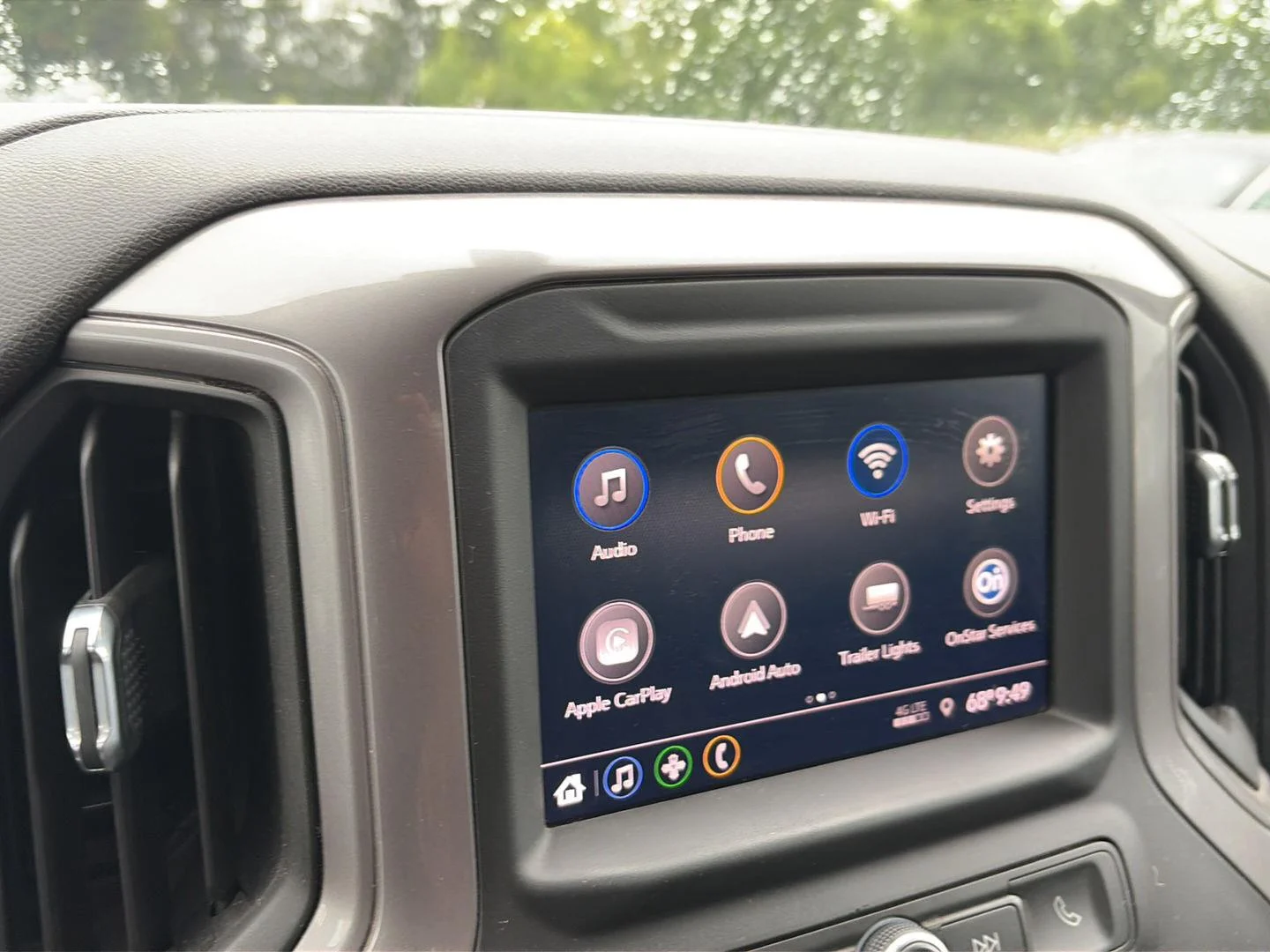 Used 2020 Satin Steel Metallic Chevrolet Custom image 12