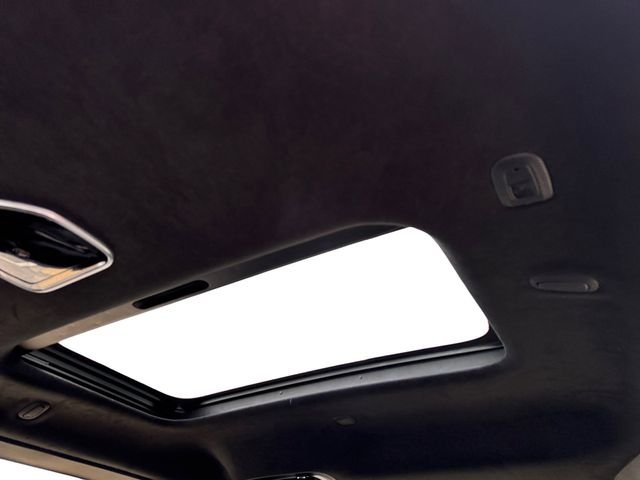 2025 Jeep Grand Wagoneer Series III - Photo 11