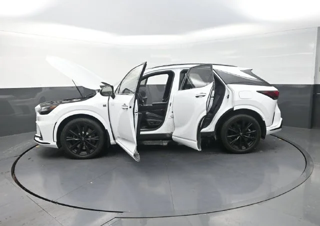 Used 2024 White Lexus 500h F SPORT Performance image 42