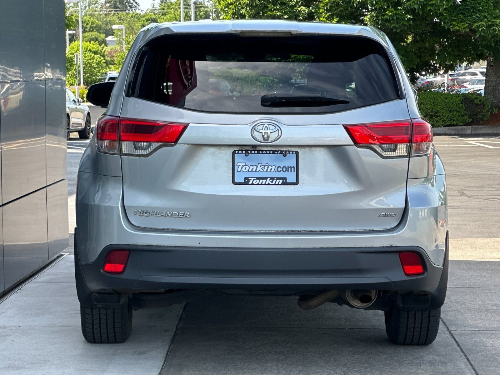 Used 2017 Celestial Silver Metallic Toyota LE image 4