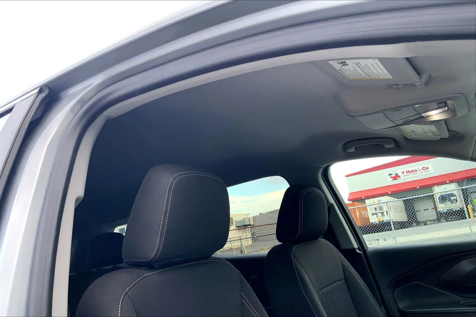 Used 2023 Sterling Metallic GMC SLE image 30