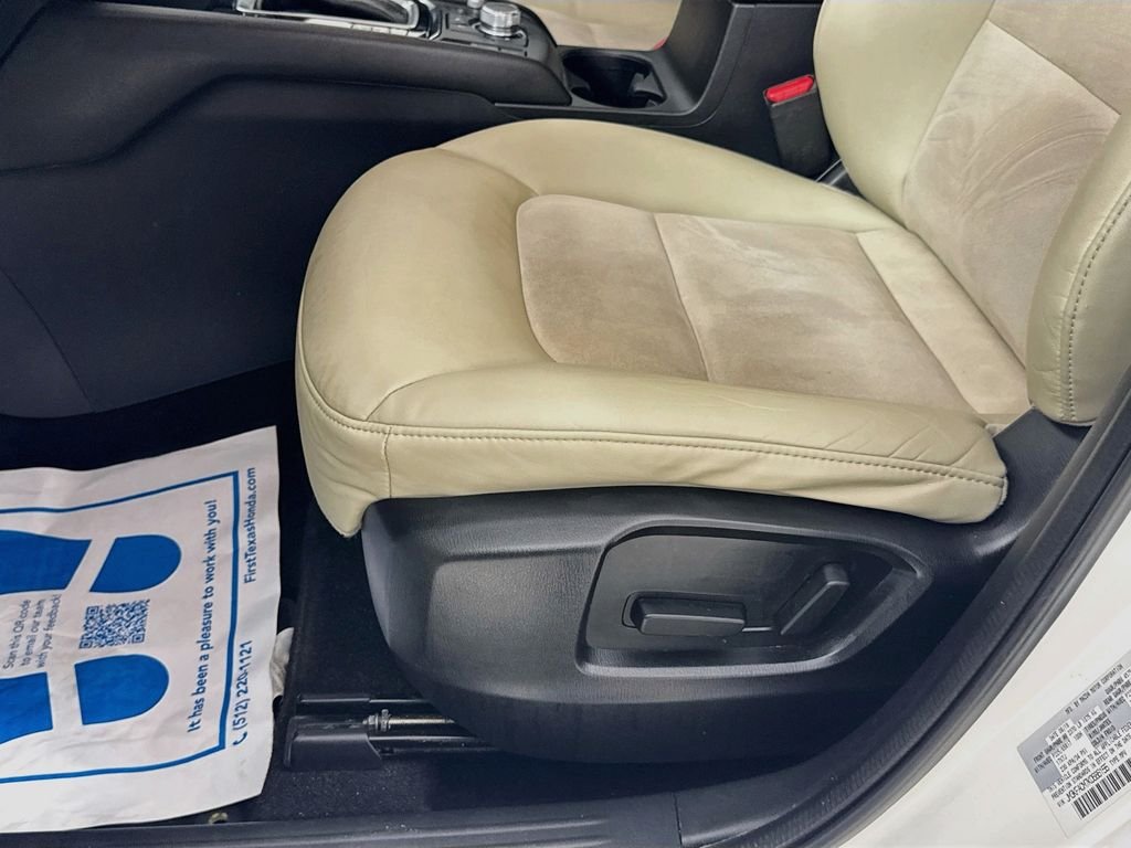 Used 2019 Snowflake White Pearl Mica Mazda Touring image 23