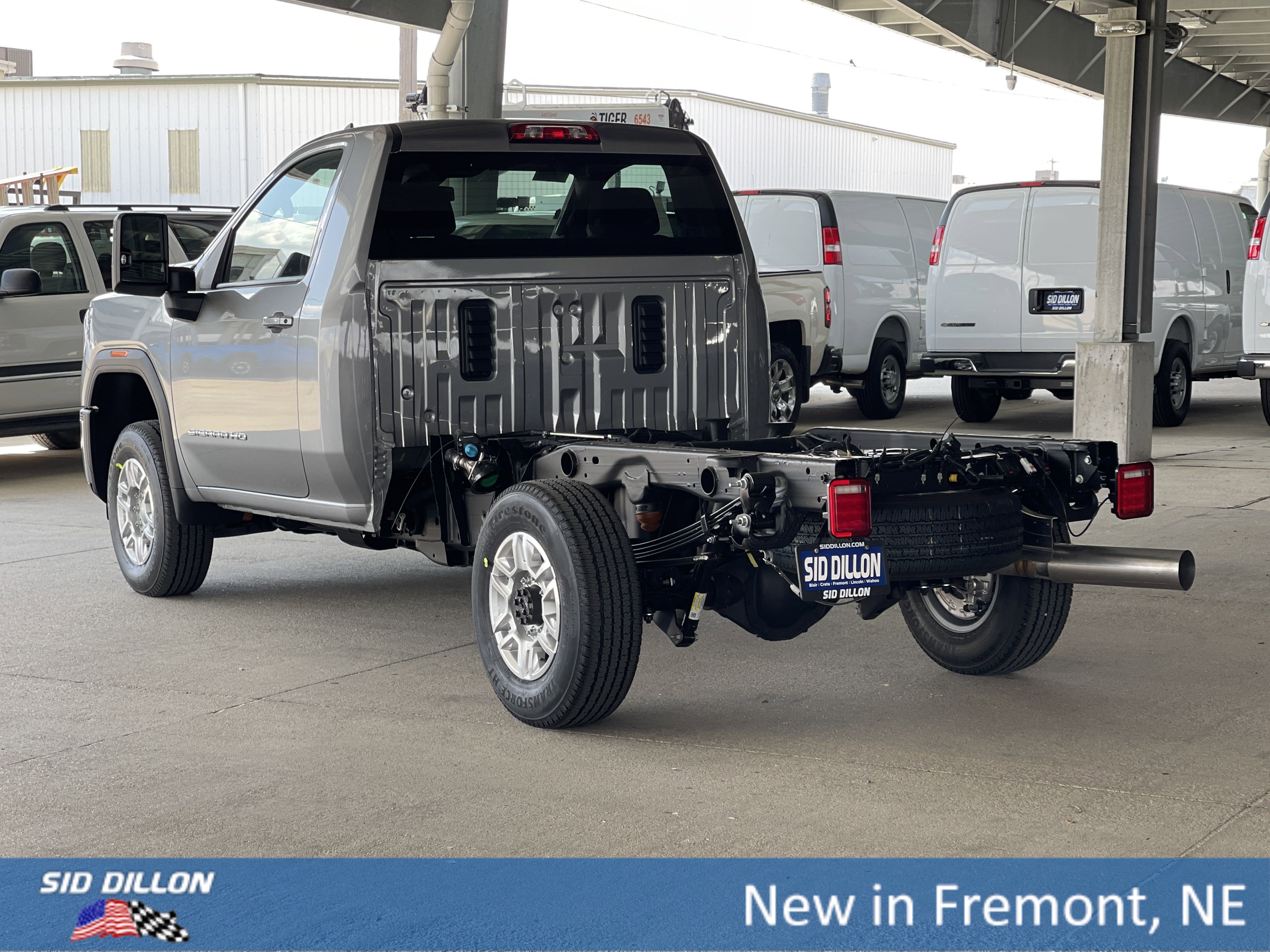 2025 GMC Sierra 2500HD SLE - Photo 12