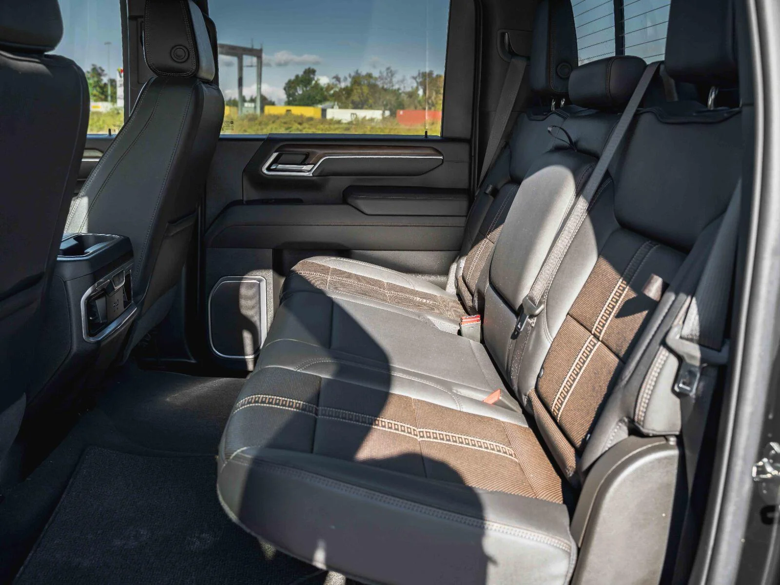 Used 2026 Black Chevrolet High Country image 25