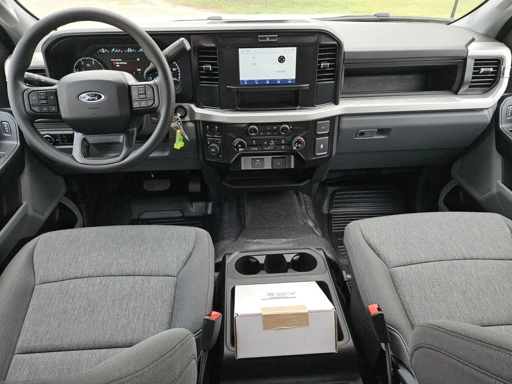 New 2026 Oxford White Ford F-350® XL image 5