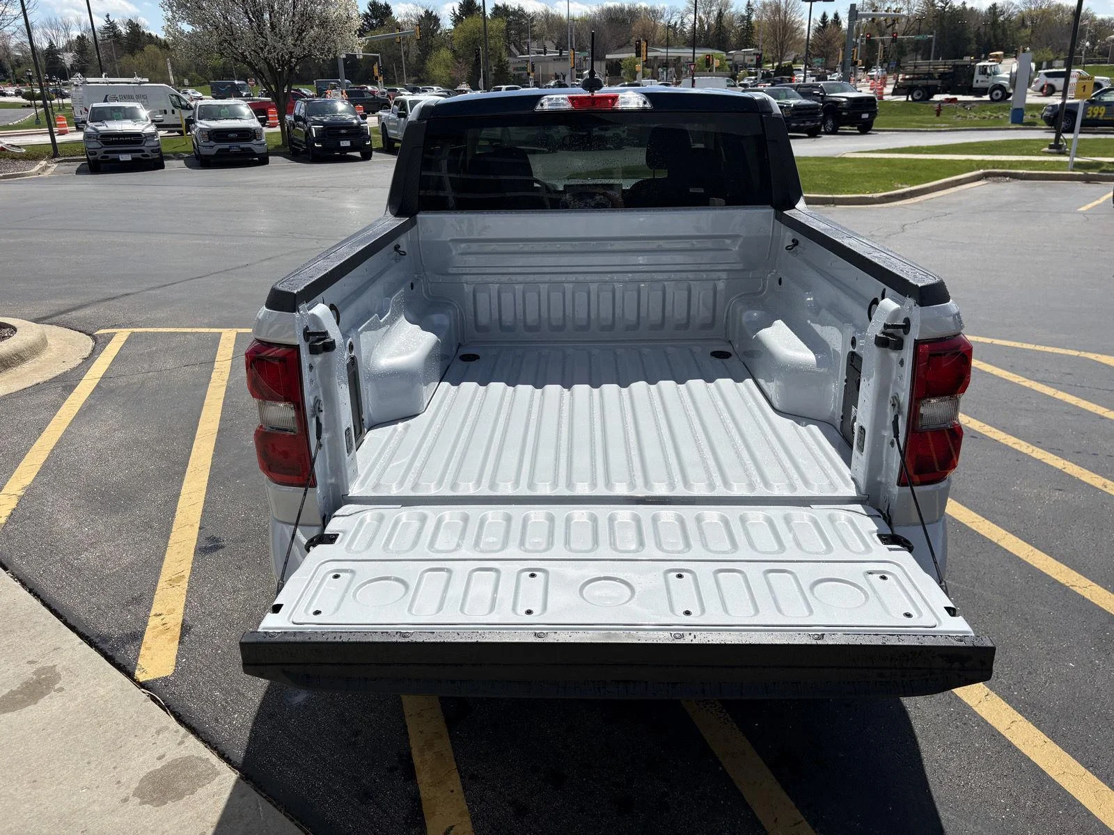New 2026 Space White Metallic Ford Lobo™ image 7