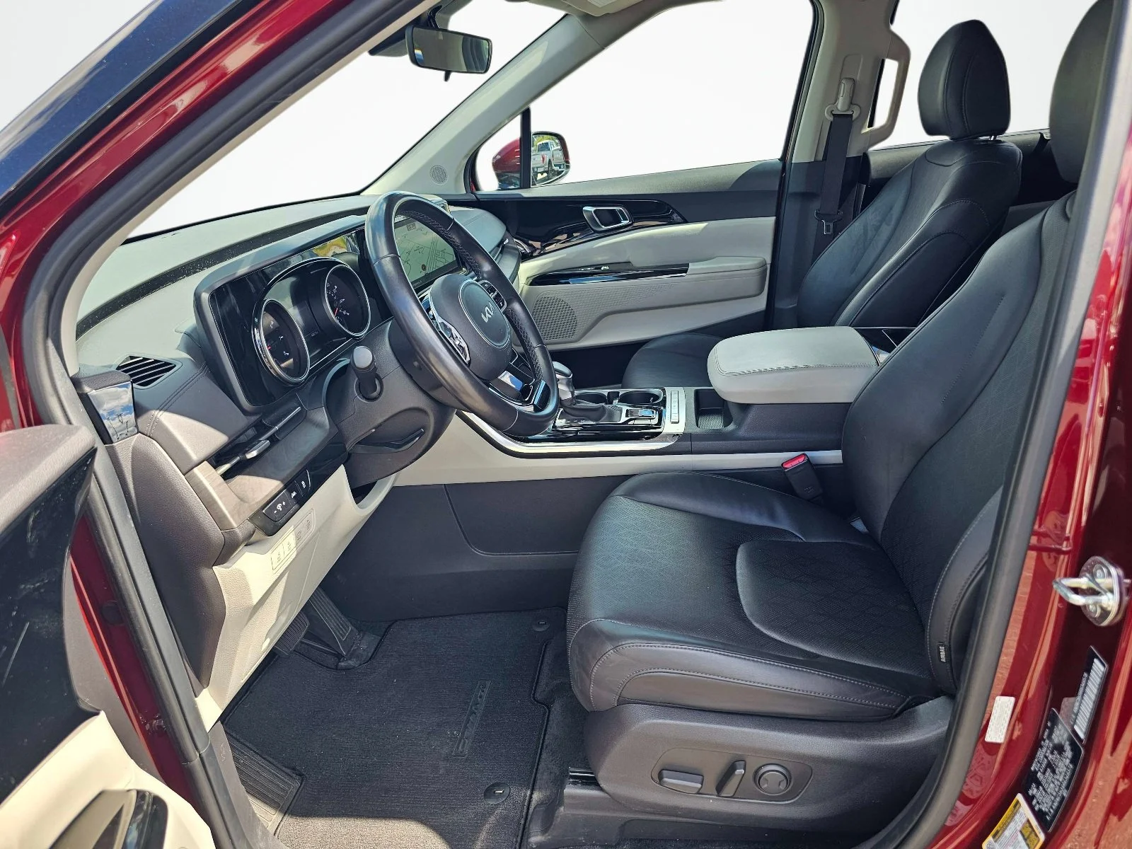 Used 2024 Flare Red Kia EX image 17