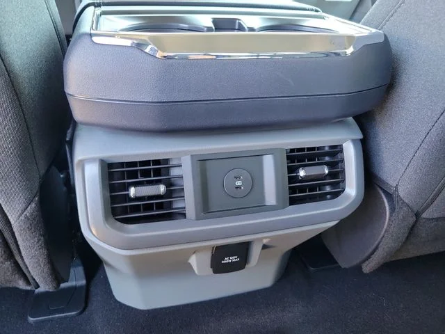 New 2026 Agate Black Metallic Ford XLT image 16