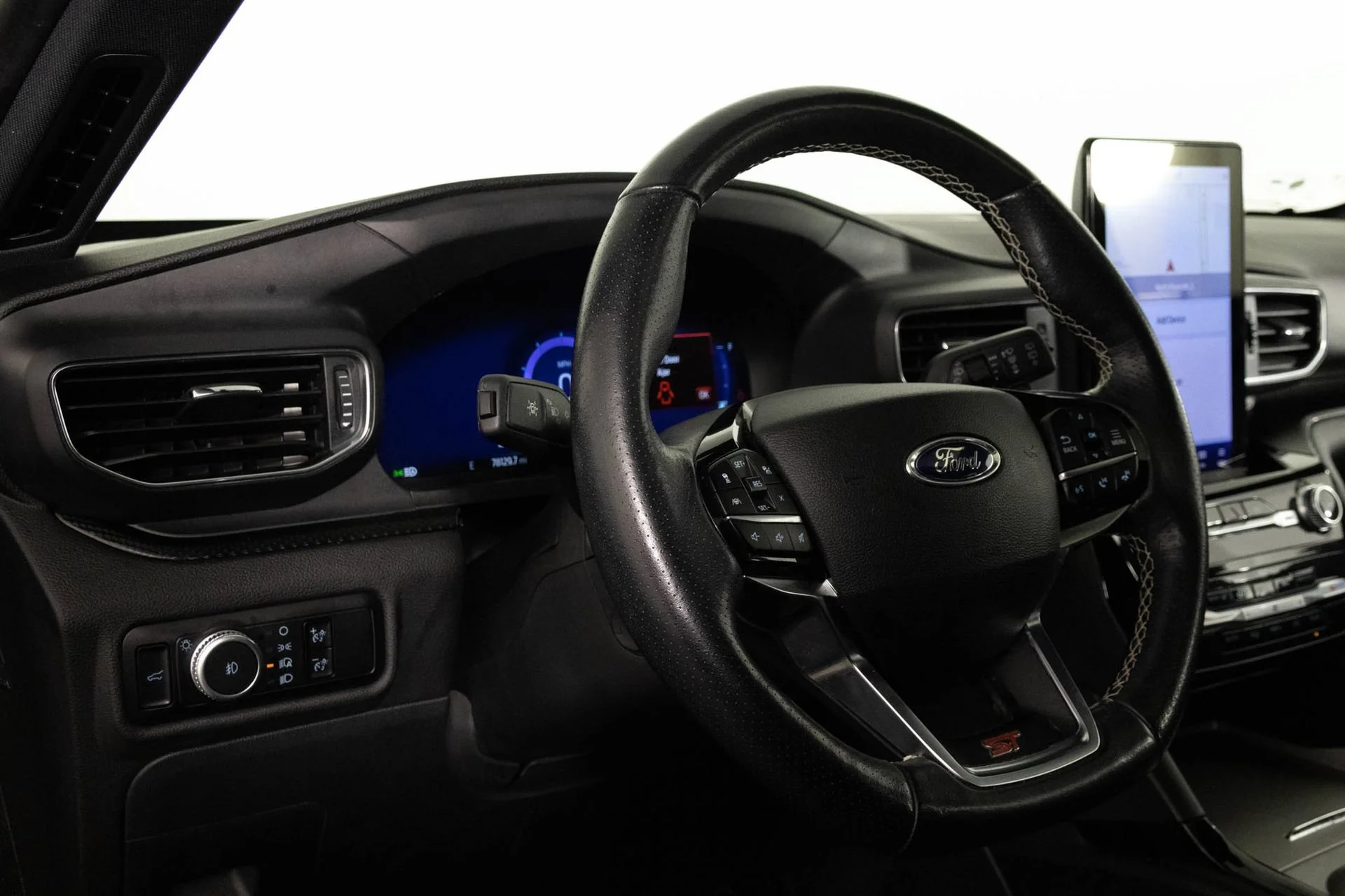 Used 2023 Black Ford ST image 33