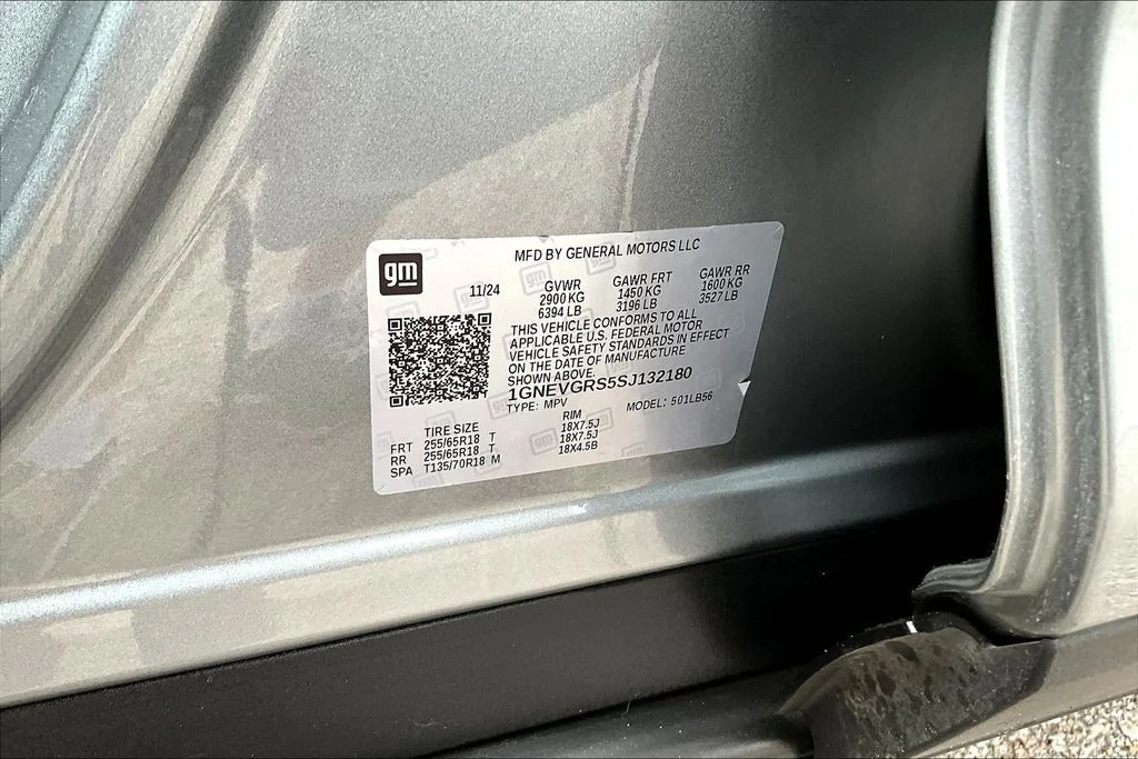 Used 2025 Sterling Gray Metallic Chevrolet LT image 18