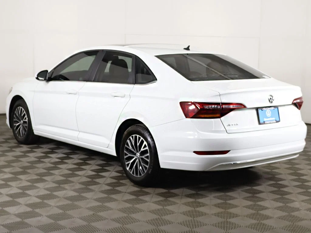 Used 2019 Pure White Volkswagen 1.4T SE image 9