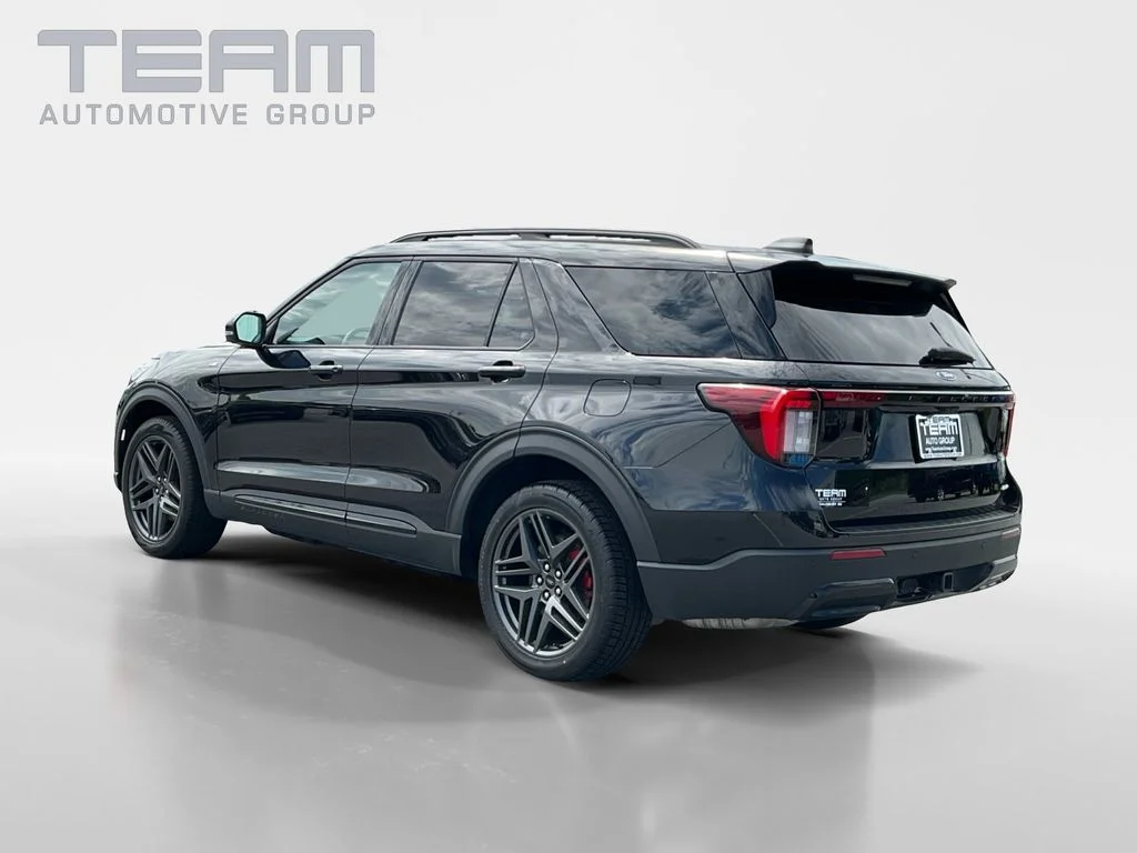Used 2025 Black Ford ST-Line image 5