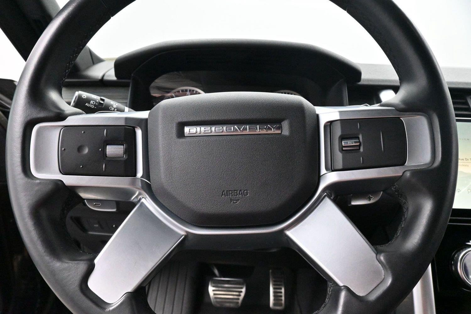 Used 2023 Black Land Rover S R-Dynamic image 21