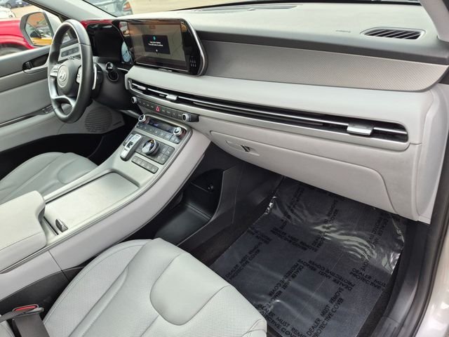 Used 2024 Silver Hyundai SEL image 32