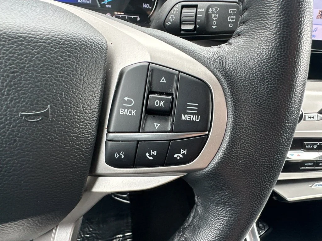 Used 2023 Red Metallic Ford XLT image 19