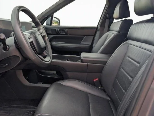 Used 2025 Gray Hyundai Calligraphy image 13