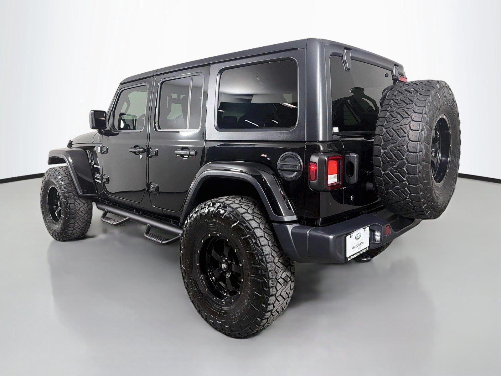 Used 2020 Black Jeep Sahara 4X4 image 7