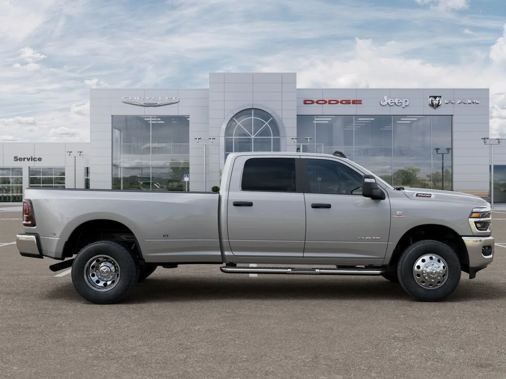 New 2026 Silver-Zynith Exterior Paint RAM Big Horn image 21
