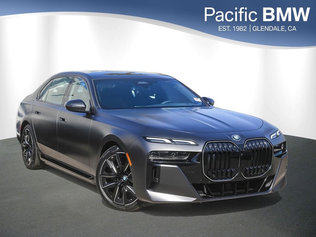 2025 BMW i7 xDrive60 Sedan's photo