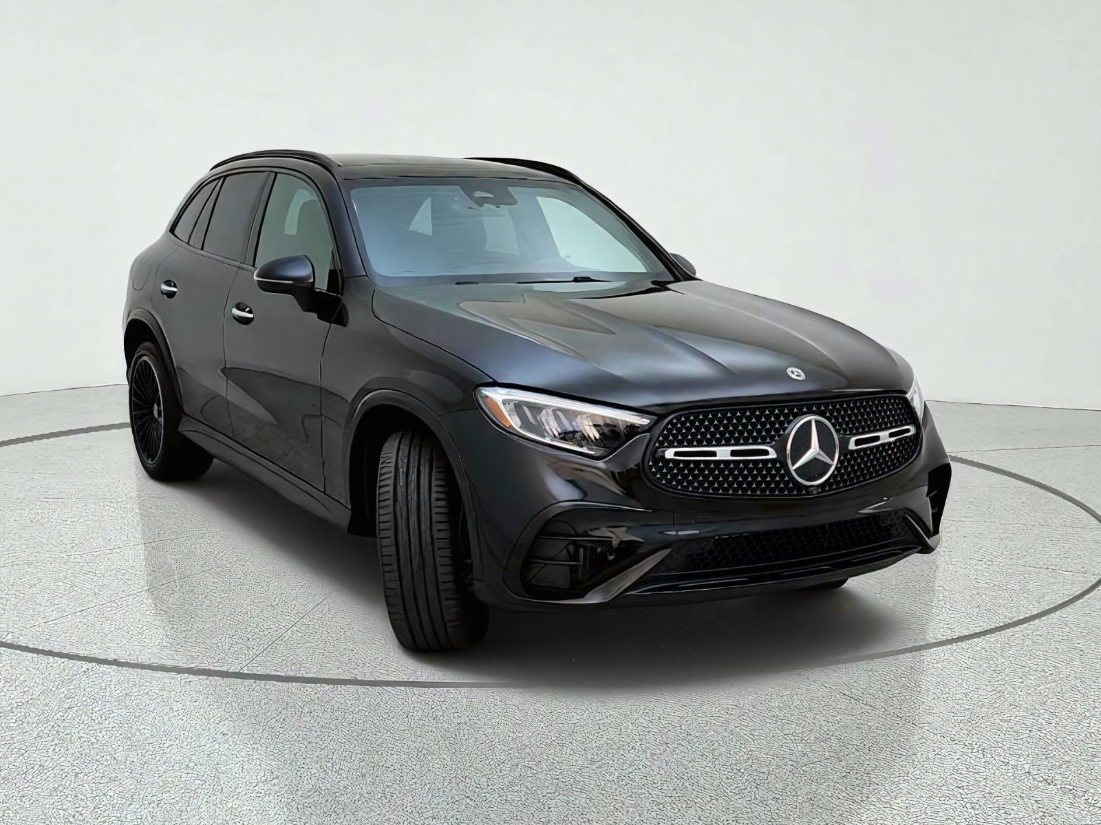 Certified Used 2026 Black Mercedes-Benz GLC 300 image 4