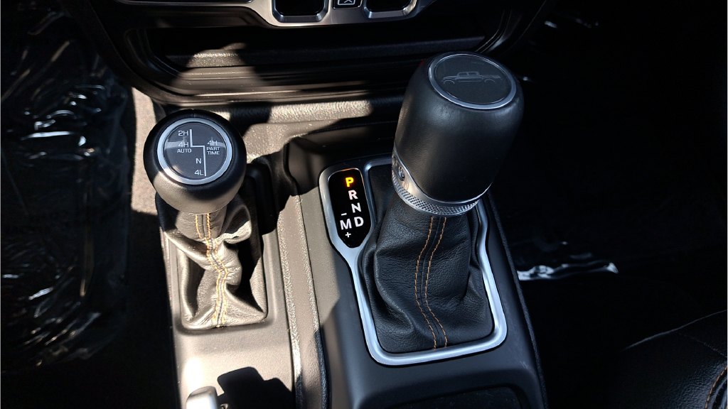 Used 2022 Gray Jeep High Altitude image 22