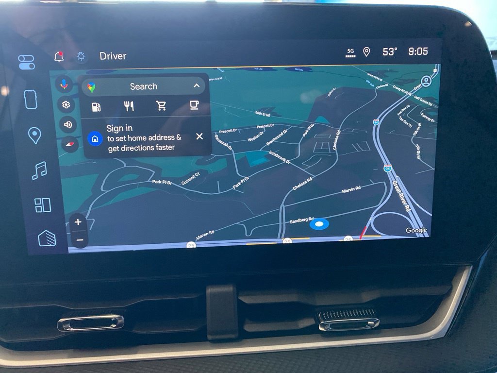 New 2027 Summit White Chevrolet LT image 3