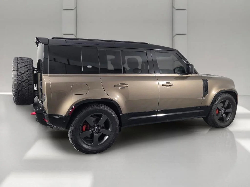 Used 2023 Gondwana Stone Metallic Land Rover X image 5