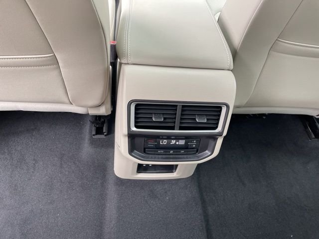 2026 Volkswagen Atlas SE w/Tech - Photo 15