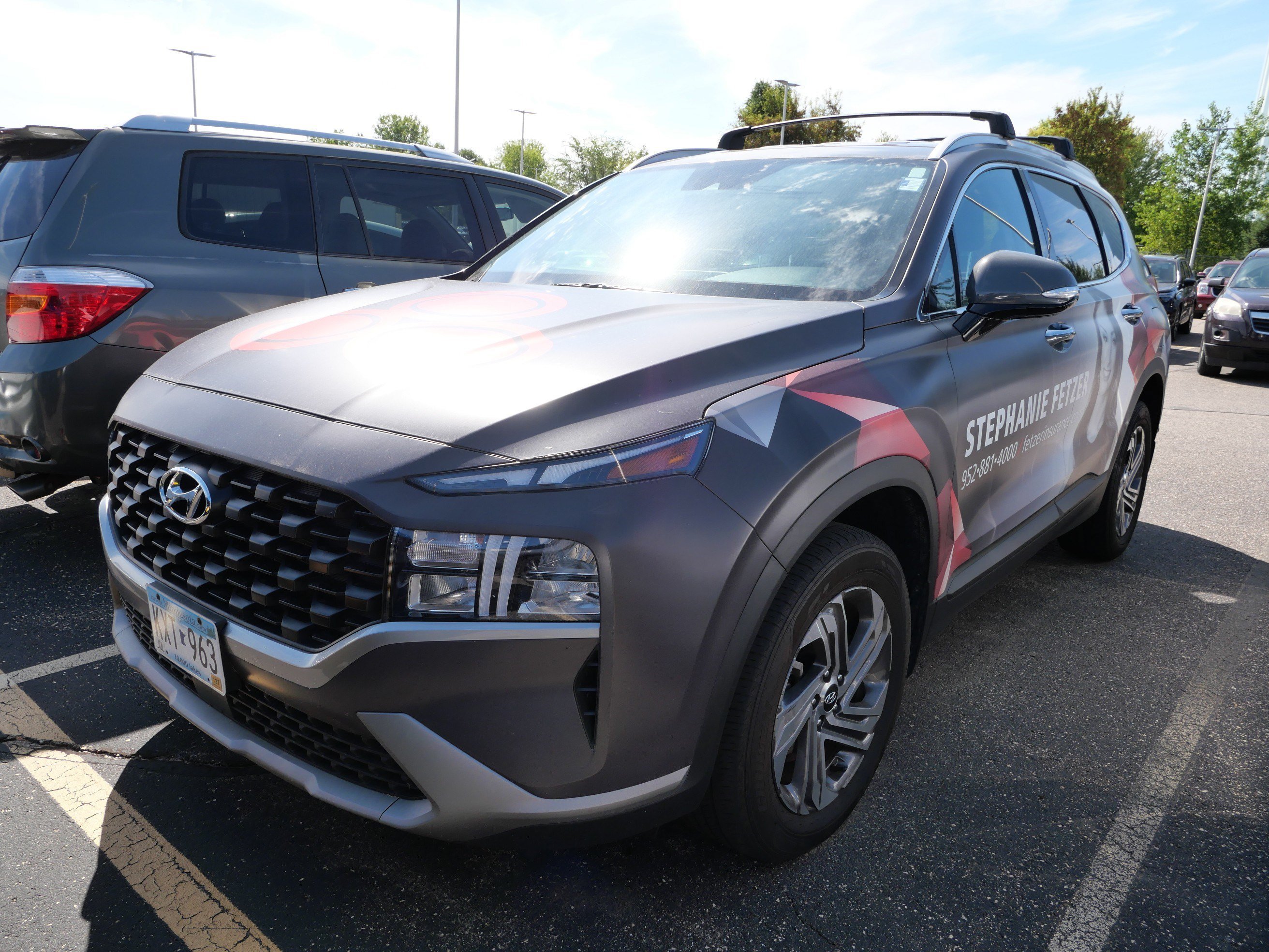 Used 2023 Hampton Gray Hyundai SEL image 2